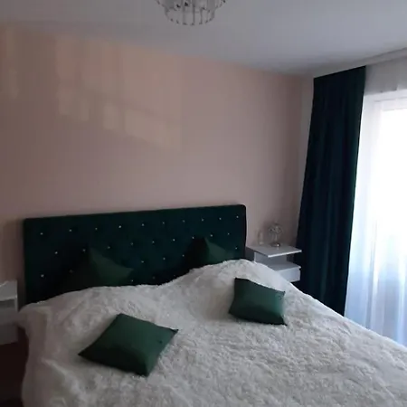 Szmaragdowy Relaks Apartment *