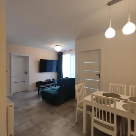 Szmaragdowy Relaks Lägenhet *